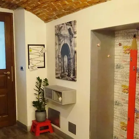 Emanuele Filiberto Apartment *